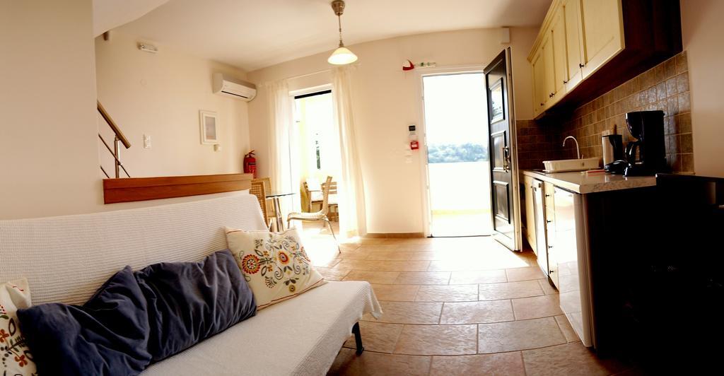Agios Nikitas View Villa Exterior foto